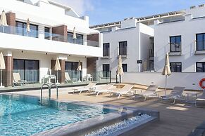 Esmeralda Cotillo Homes by LIVVO