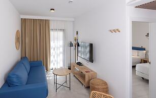 Esmeralda Cotillo Homes by LIVVO