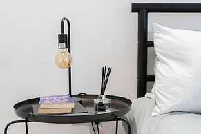 Livestay - Luxury 2bed Apartment With Free Parking