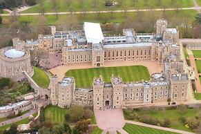 Livestay - Luxury 2bed Apartment With Free Parking