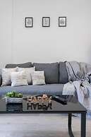 Livestay - Luxury 2bed Apartment With Free Parking