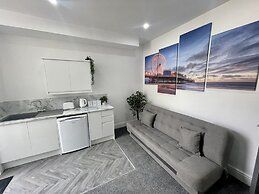 Osborne Luxury Hot Tub and Jacuzzi Suites