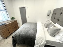 Osborne Luxury Hot Tub and Jacuzzi Suites