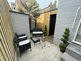 Osborne Luxury Hot Tub and Jacuzzi Suites