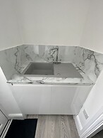 Osborne Luxury Hot Tub and Jacuzzi Suites