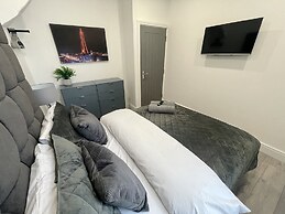 Osborne Luxury Hot Tub and Jacuzzi Suites