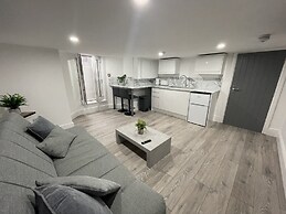 Osborne Luxury Hot Tub and Jacuzzi Suites