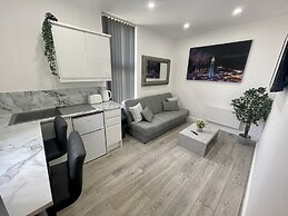 Osborne Luxury Hot Tub and Jacuzzi Suites