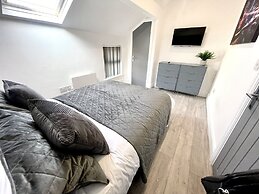 Osborne Luxury Hot Tub and Jacuzzi Suites