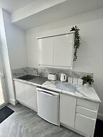 Osborne Luxury Hot Tub and Jacuzzi Suites