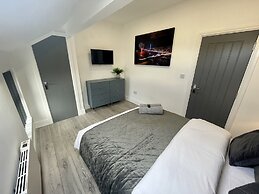 Osborne Luxury Hot Tub and Jacuzzi Suites