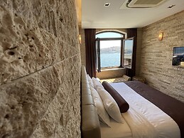 Weingart Port Seaside