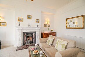 Weymouth Bay Apartment A