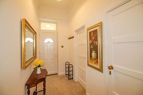 Weymouth Bay Apartment A