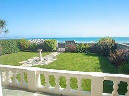 Weymouth Bay Apartment A