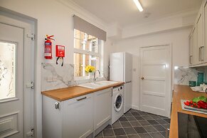 Weymouth Bay Apartment A