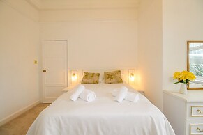 Weymouth Bay Apartment A