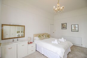 Weymouth Bay Apartment A