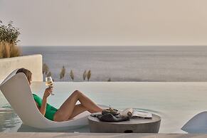 Ios Grand Pool Suites