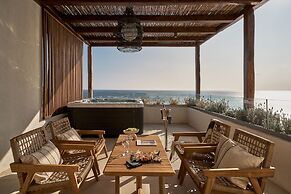 Ios Grand Pool Suites