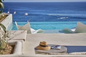 Ios Grand Pool Suites