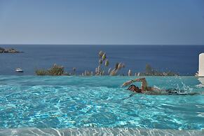 Ios Grand Pool Suites