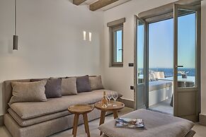 Ios Grand Pool Suites