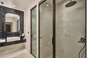 Ios Grand Pool Suites