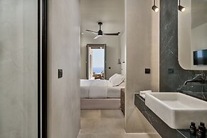 Ios Grand Pool Suites