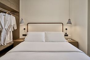 Ios Grand Pool Suites