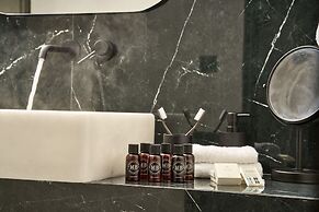 Ios Grand Pool Suites