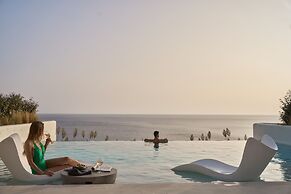 Ios Grand Pool Suites