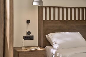 Ios Grand Pool Suites