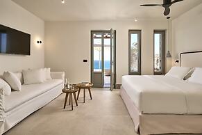 Ios Grand Pool Suites