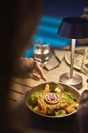 Ios Grand Pool Suites