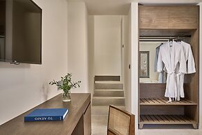 Ios Grand Pool Suites