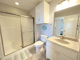 Beaches Be Trippin' 4 Bedroom Home by RedAwning