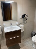 Spinola Bay 3-double Bed Near Beach Prime Location