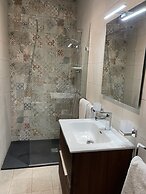 Spinola Bay 3-double Bed Near Beach Prime Location