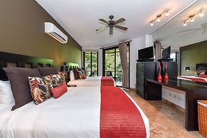 Tulemar Bungalows & Villas