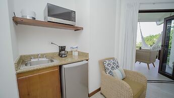 Tulemar Bungalows & Villas