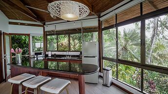 Tulemar Bungalows & Villas