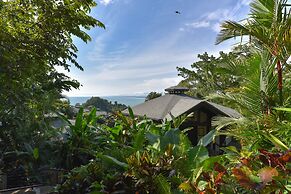 Tulemar Bungalows & Villas