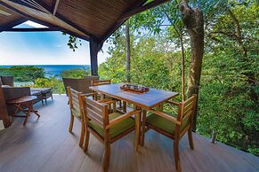 Tulemar Bungalows & Villas