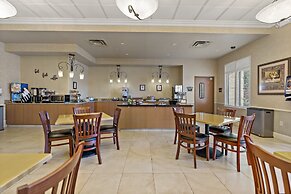 The Inn at Charles Town - Hollywood Casino