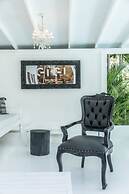 Gigi Brown Beachfront Santa Teresa