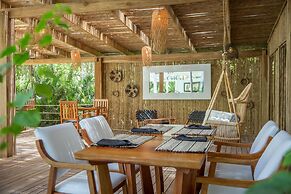 Gigi Brown Beachfront Santa Teresa