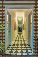 Gigi Brown Beachfront Santa Teresa