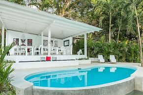 Gigi Brown Beachfront Santa Teresa