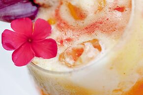 Gigi Brown Beachfront Santa Teresa